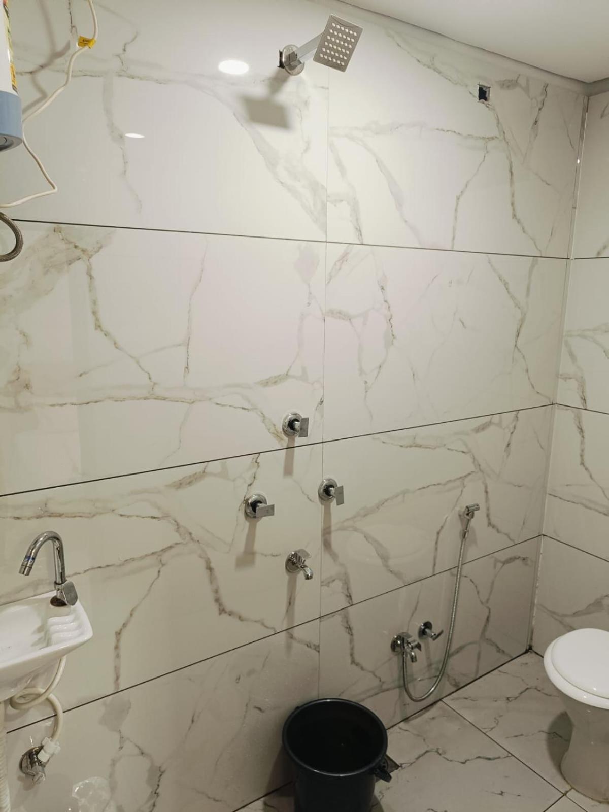 Hotel Shree Kedar Palace Ujjain Esterno foto